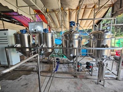 Tshuaj yej noob roj Refining